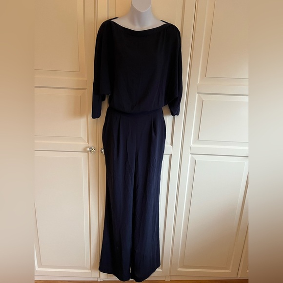 Diane von Furstenberg 'Lucy' Blouson
Jumpsuit Navy Blue Size 4, Wide Leg Flowy - Picture 5 of 17